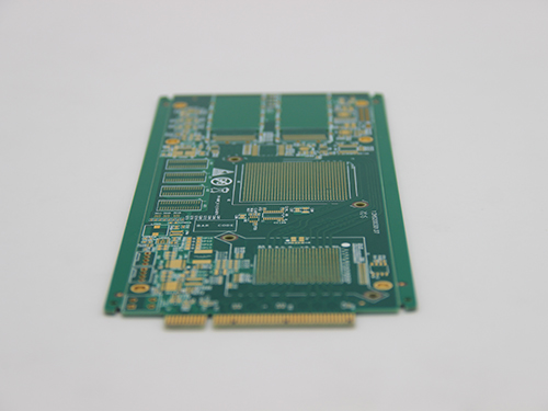 ��ɫ�๦��ӡˢ��·��(PCB)�����ɵ��ݡ����衢����ͭ��·����������оƬ�����ײ�һ�Ž�ɫ�������ţ��ṹ������������ͨ�õ����豸�ĵ�·���ƻ���
